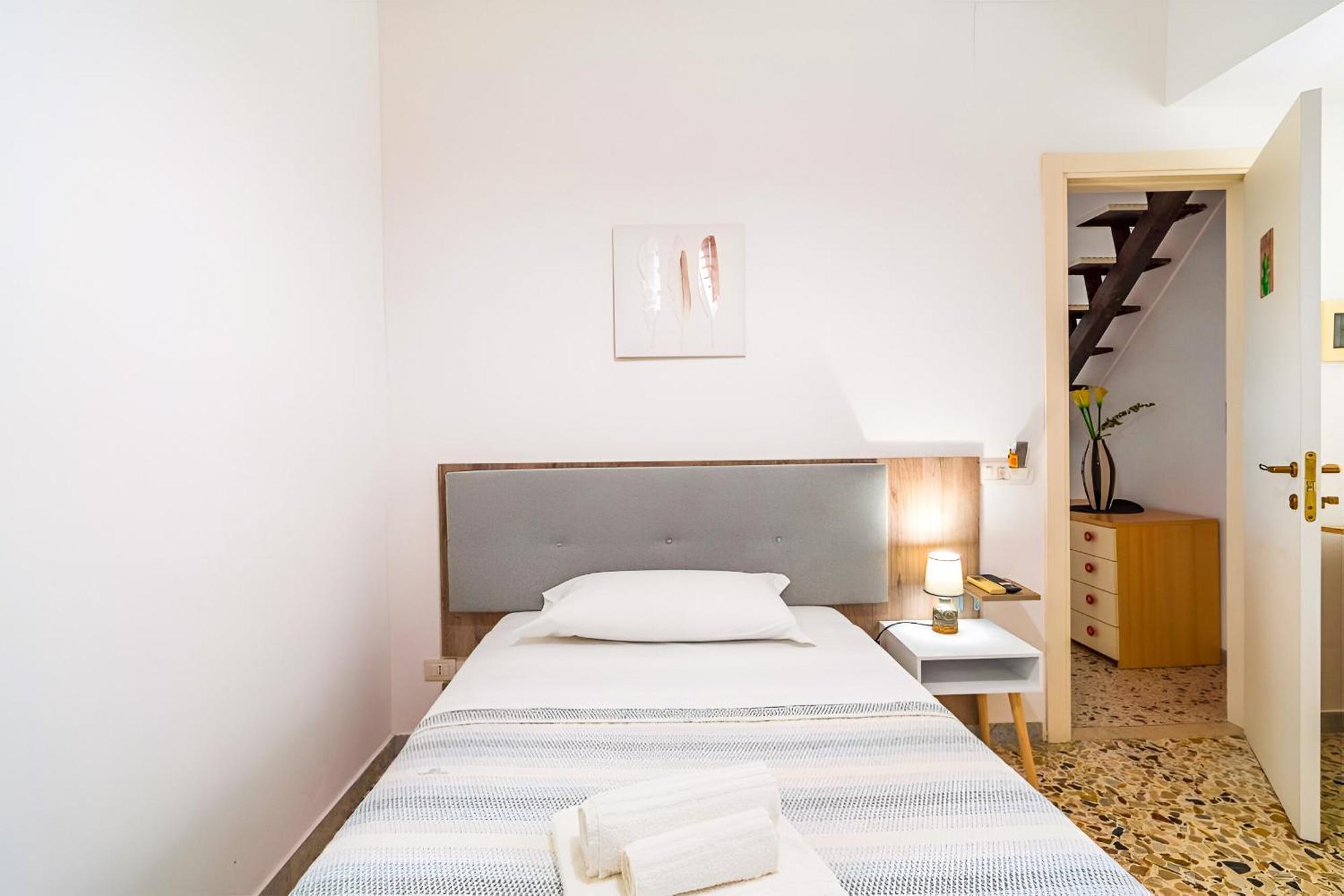 Hotiday Room Collection - Ortigia Opera Syracuse ภายนอก รูปภาพ