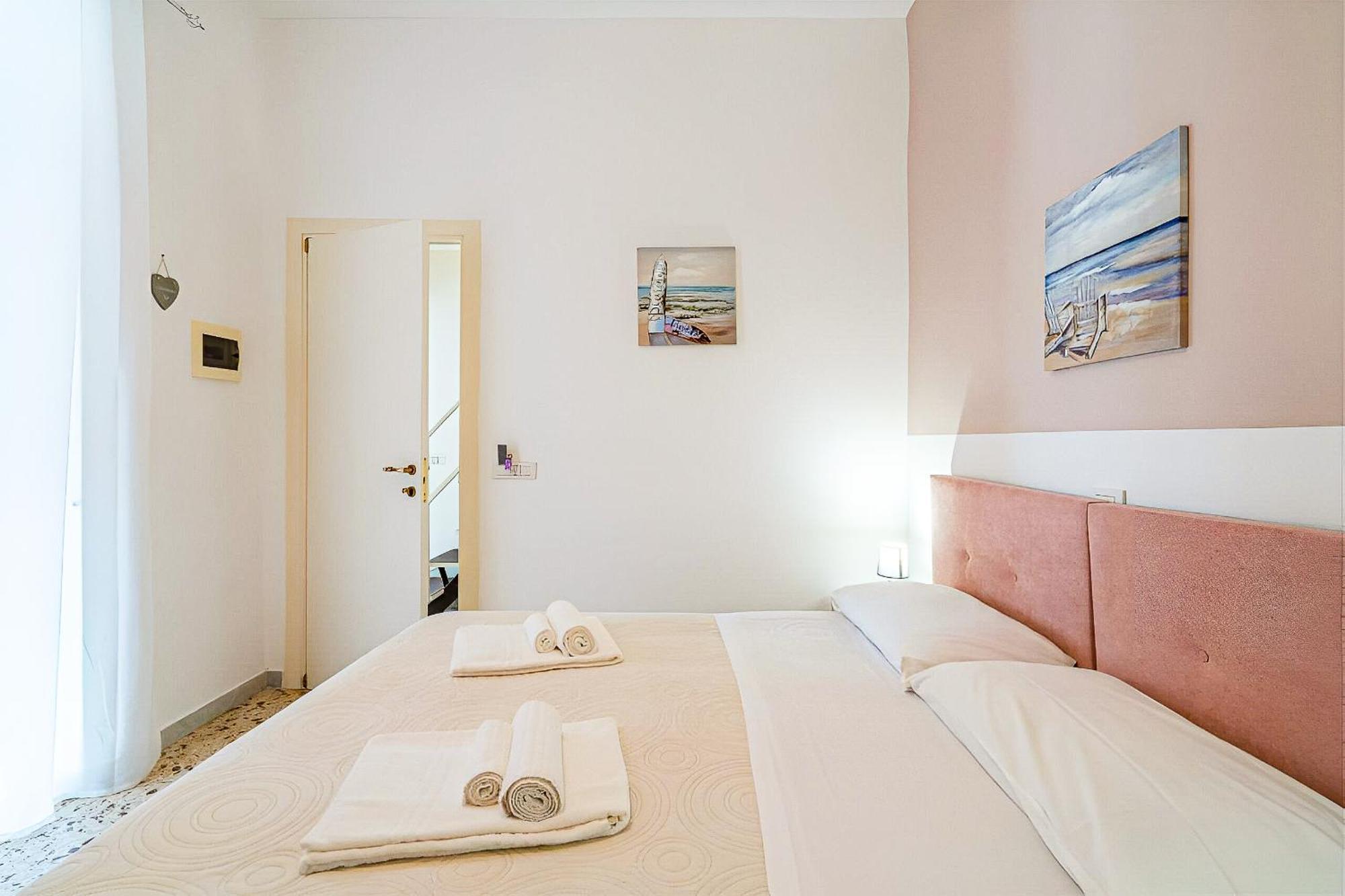 Hotiday Room Collection - Ortigia Opera Syracuse ภายนอก รูปภาพ