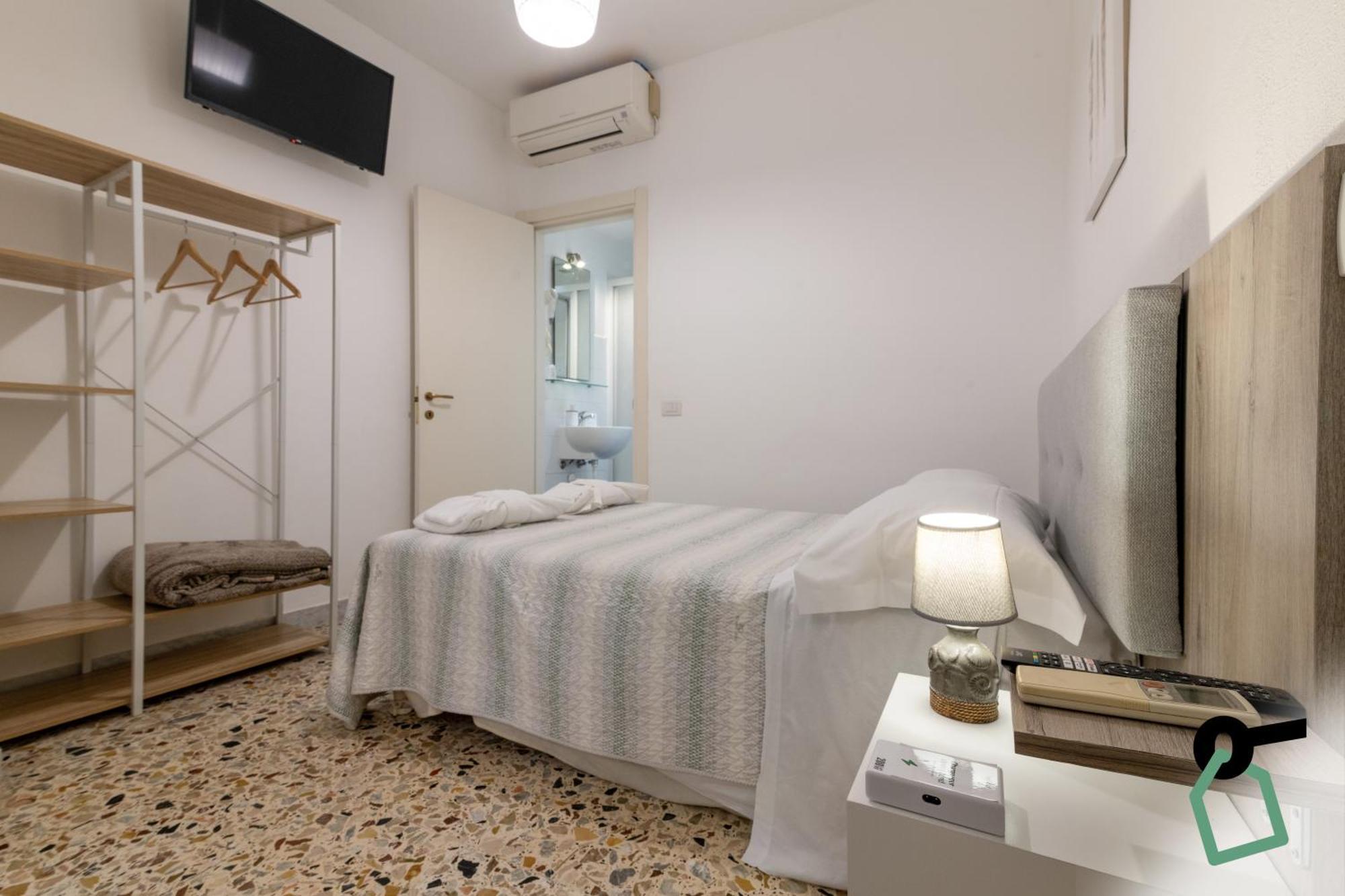 Hotiday Room Collection - Ortigia Opera Syracuse ภายนอก รูปภาพ